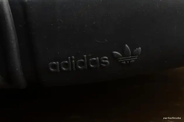 BB1839 Triple Yeezy Adidas Cblack Black Boost 750 0603